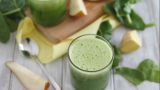 Detoxifying Juice Recipe: Spinach Apple Carrot Juice