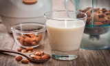 How to Make Almond Milk at Home